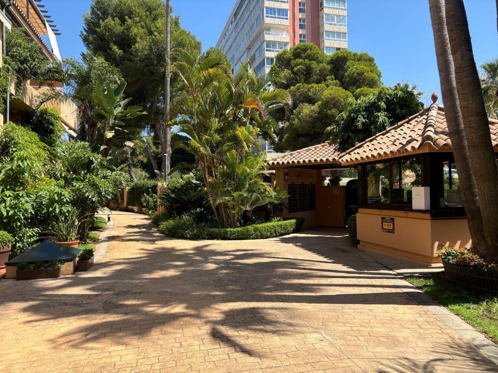Atico Duplex En Playa Chapas Apartment Marbella